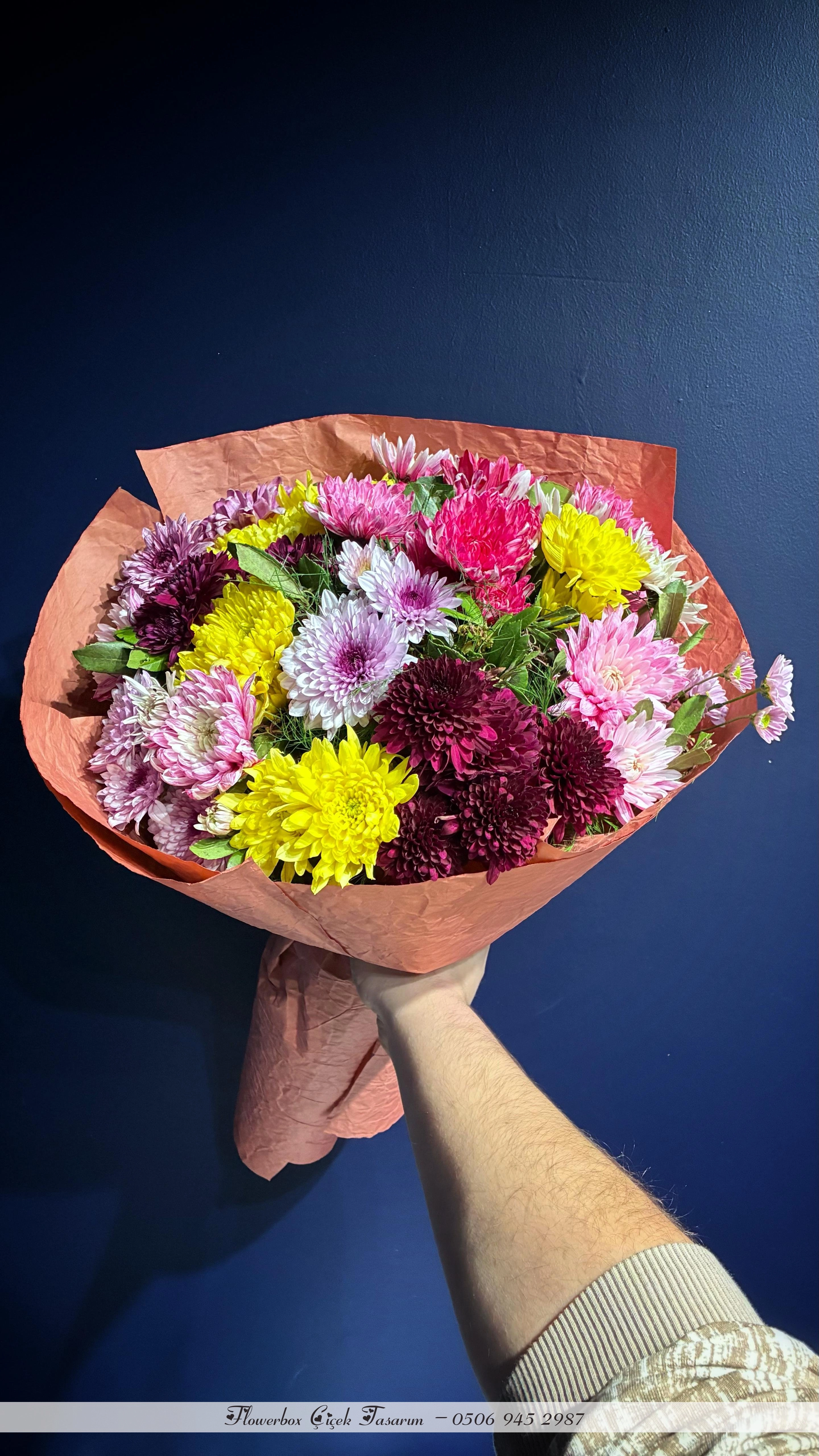 Renkli Karışık Papatya Buketi