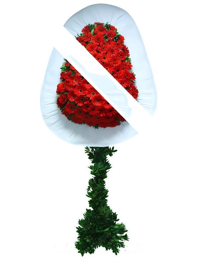 Kırmızı Gelbera Çiçeği Ile Çelenk