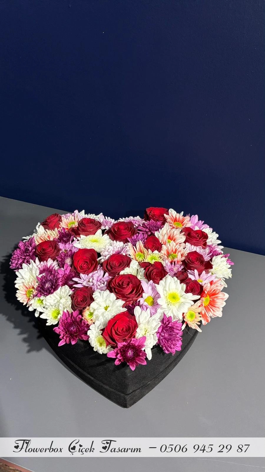Kırmızı Gül Mix Kutu Aranjman