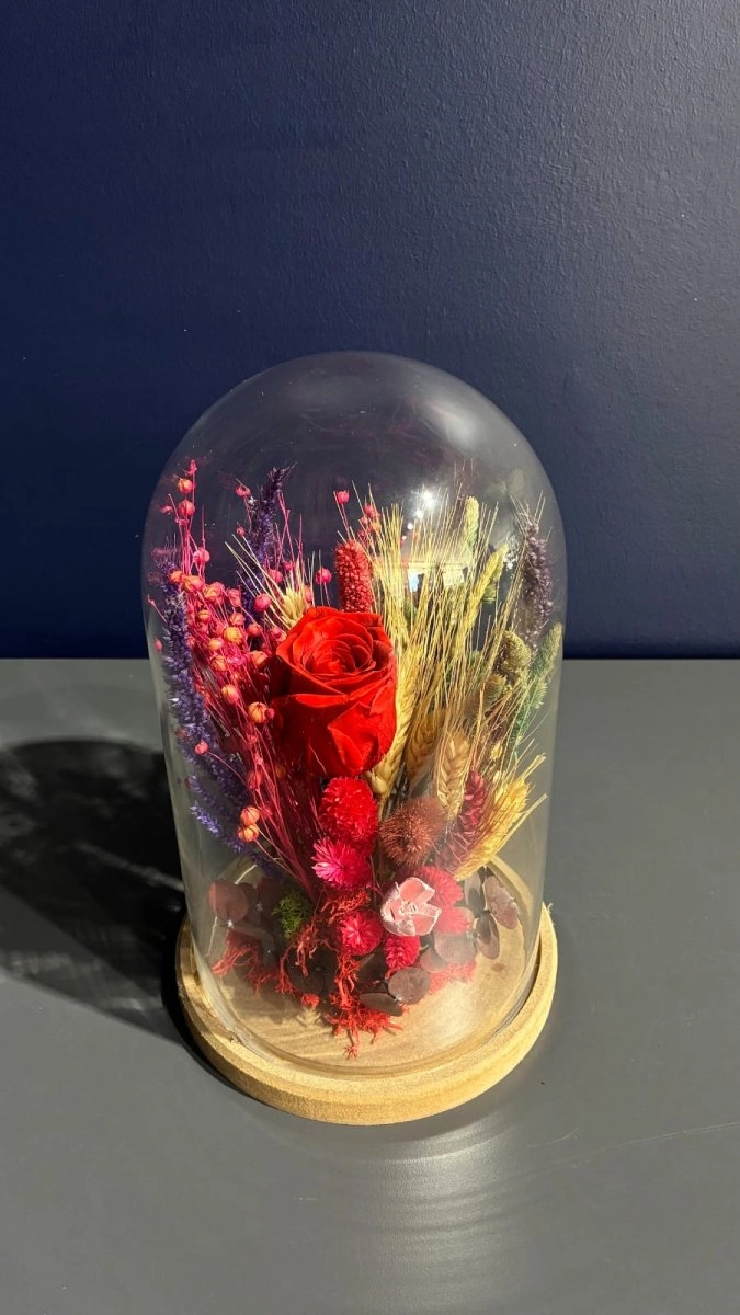 Kırmızı Solmaz Gül Kurşun Cam Aranjmanı