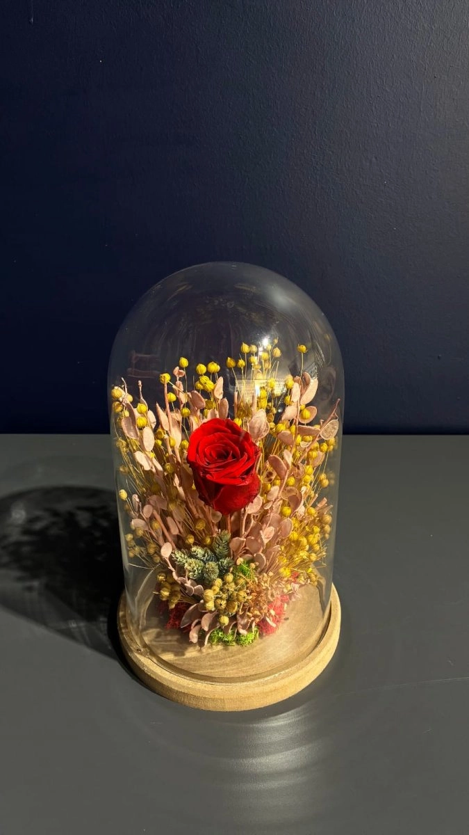 Kırmızı Solmaz Gül Kurşun Cam Aranjmanı