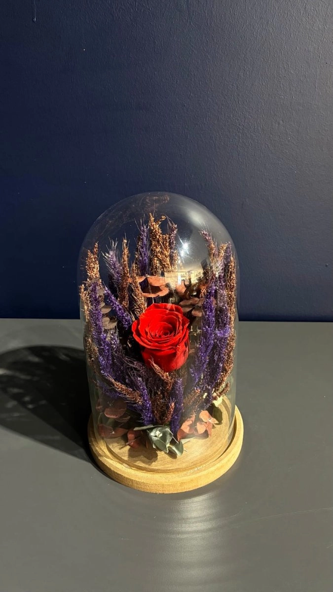 Kırmızı Solmaz Gül Kurşun Cam Aranjmanı