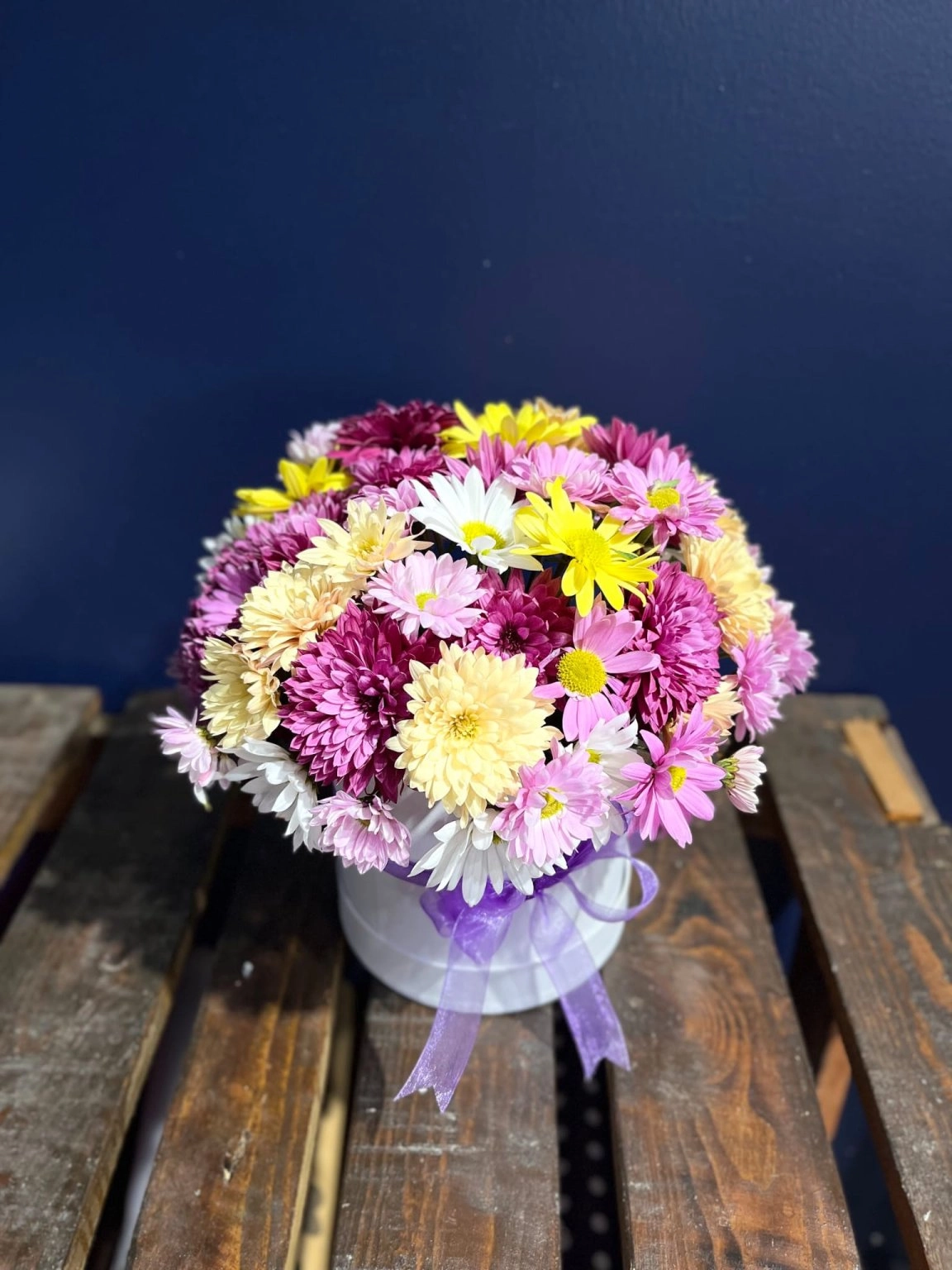 Karışık Papatya Kutu Aranjmanı