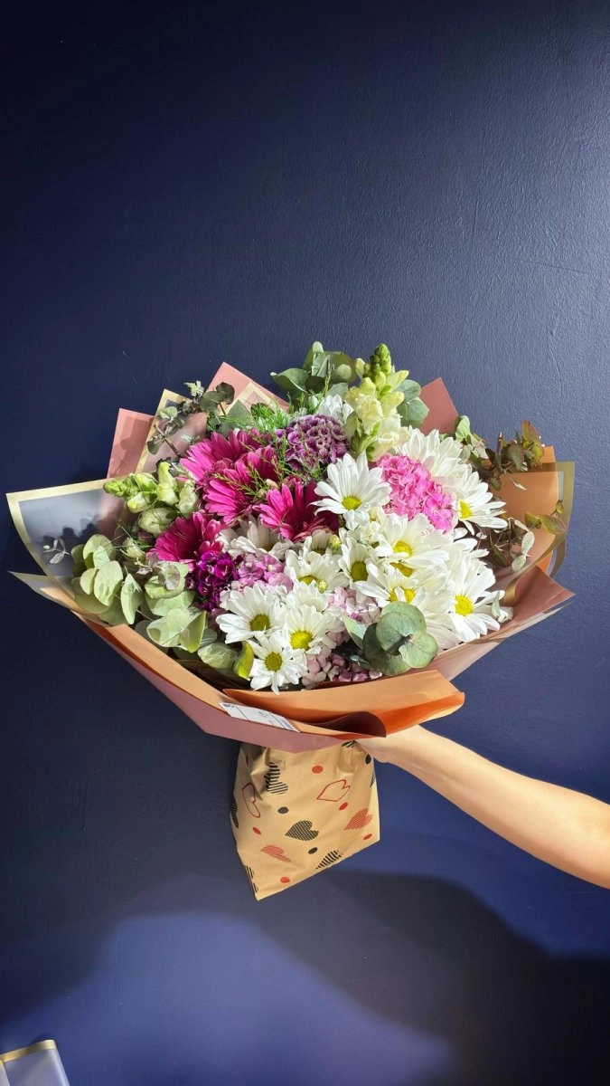 Renkli Karışık Papatya Buketleri