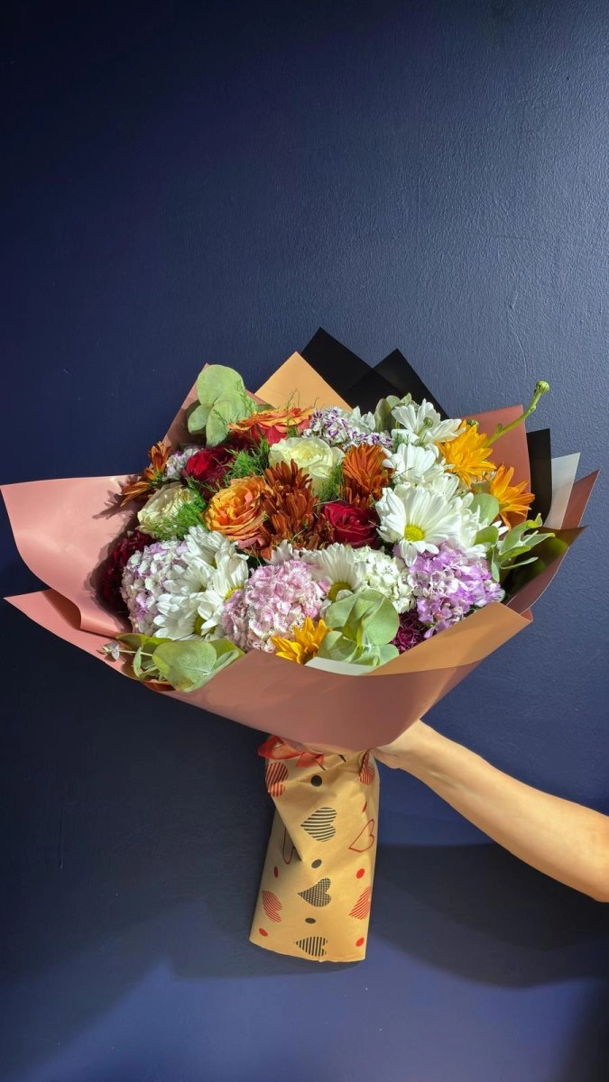 Renkli Karışık Papatya Buketleri