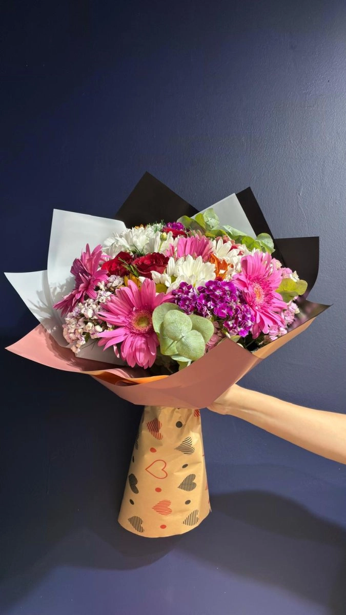 Renkli Karışık Gelbera Buketleri