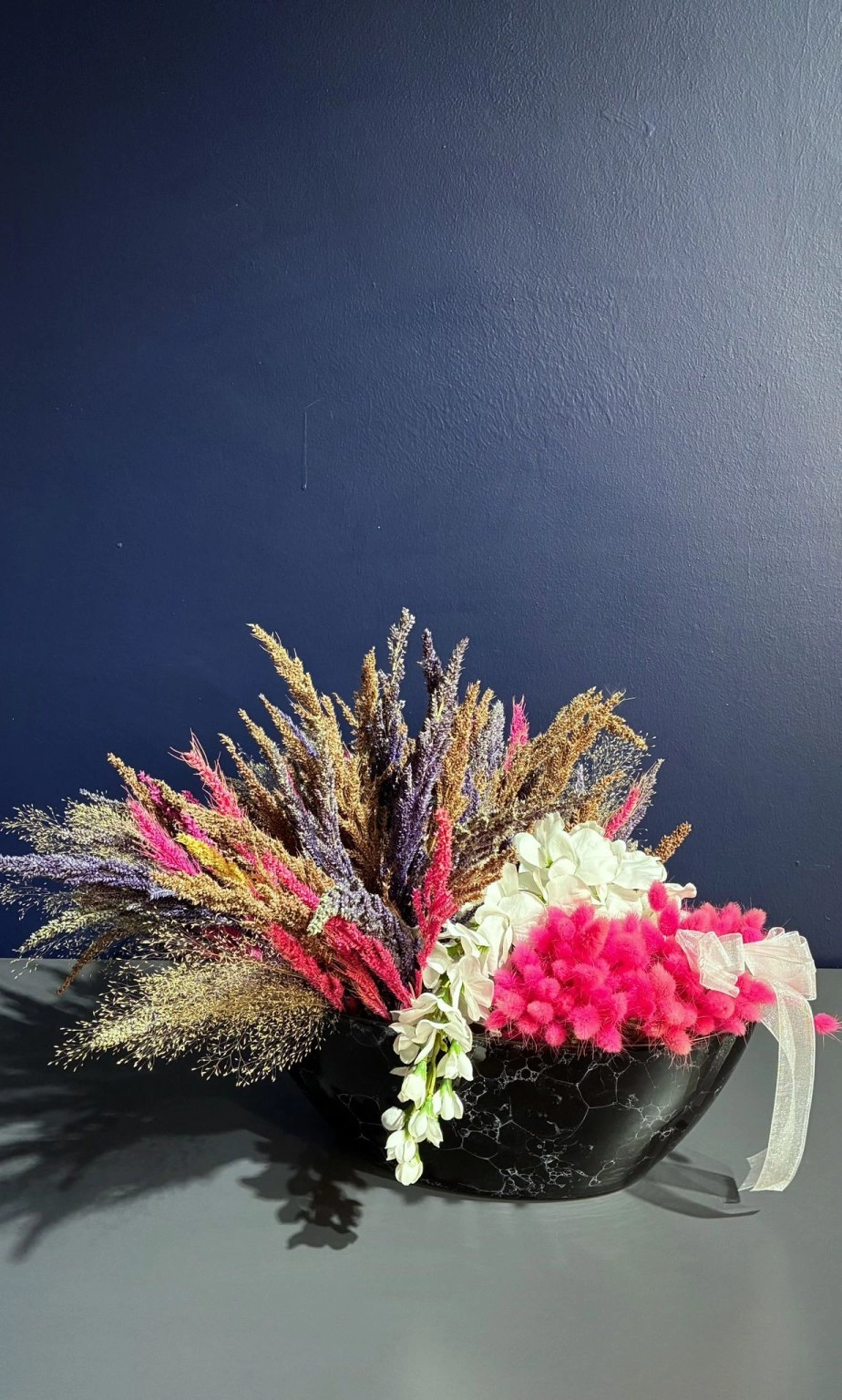 Seramik Saksı Içerisinde Kuru Çiçek Aranjmanı