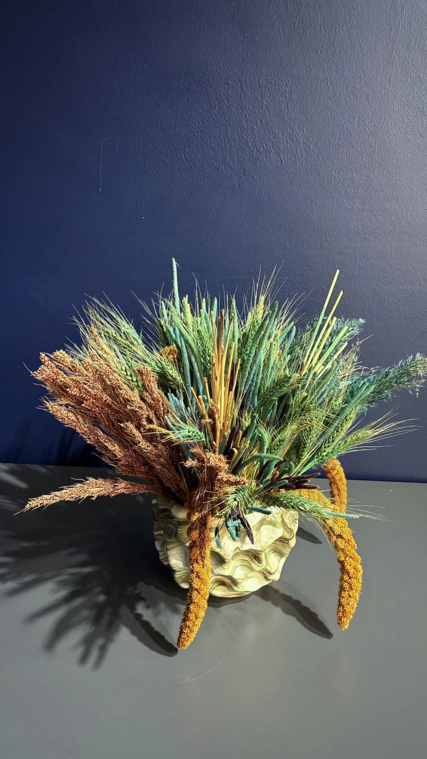 Seramik Saksı Içerisinde Kuru Çiçek Aranjmanı