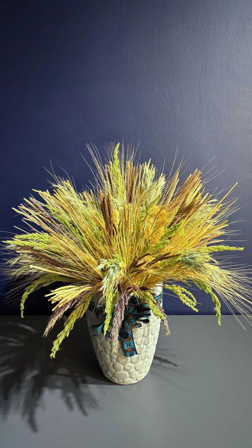 Seramik Saksı Içerisinde Kuru Çiçek Aranjmanı