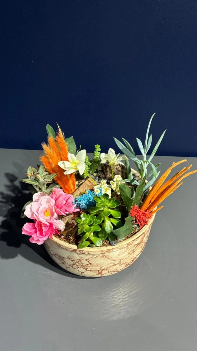 Seramik Saksı İçerisinde Terarrium Aranjmanları 