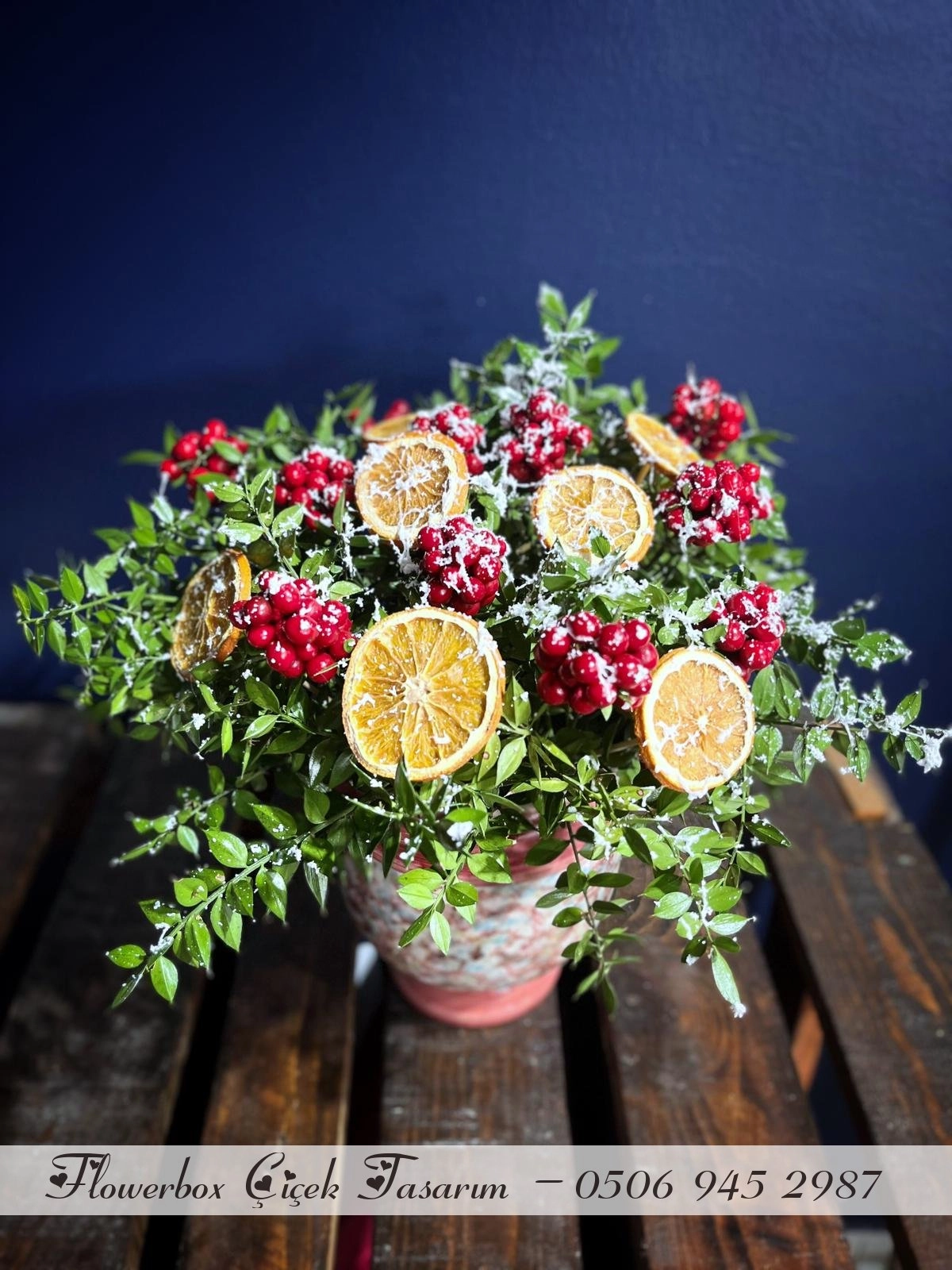 Vazo Içerisinde Kokina Aranjmanı